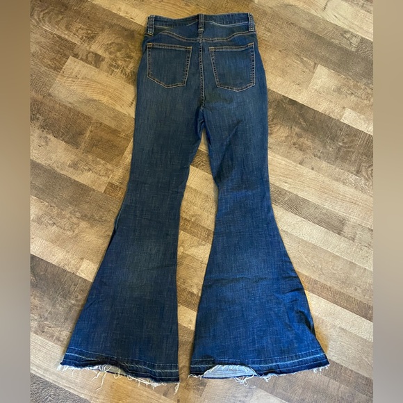 Free People Bell Bottom Jeans - Picture 6 of 6